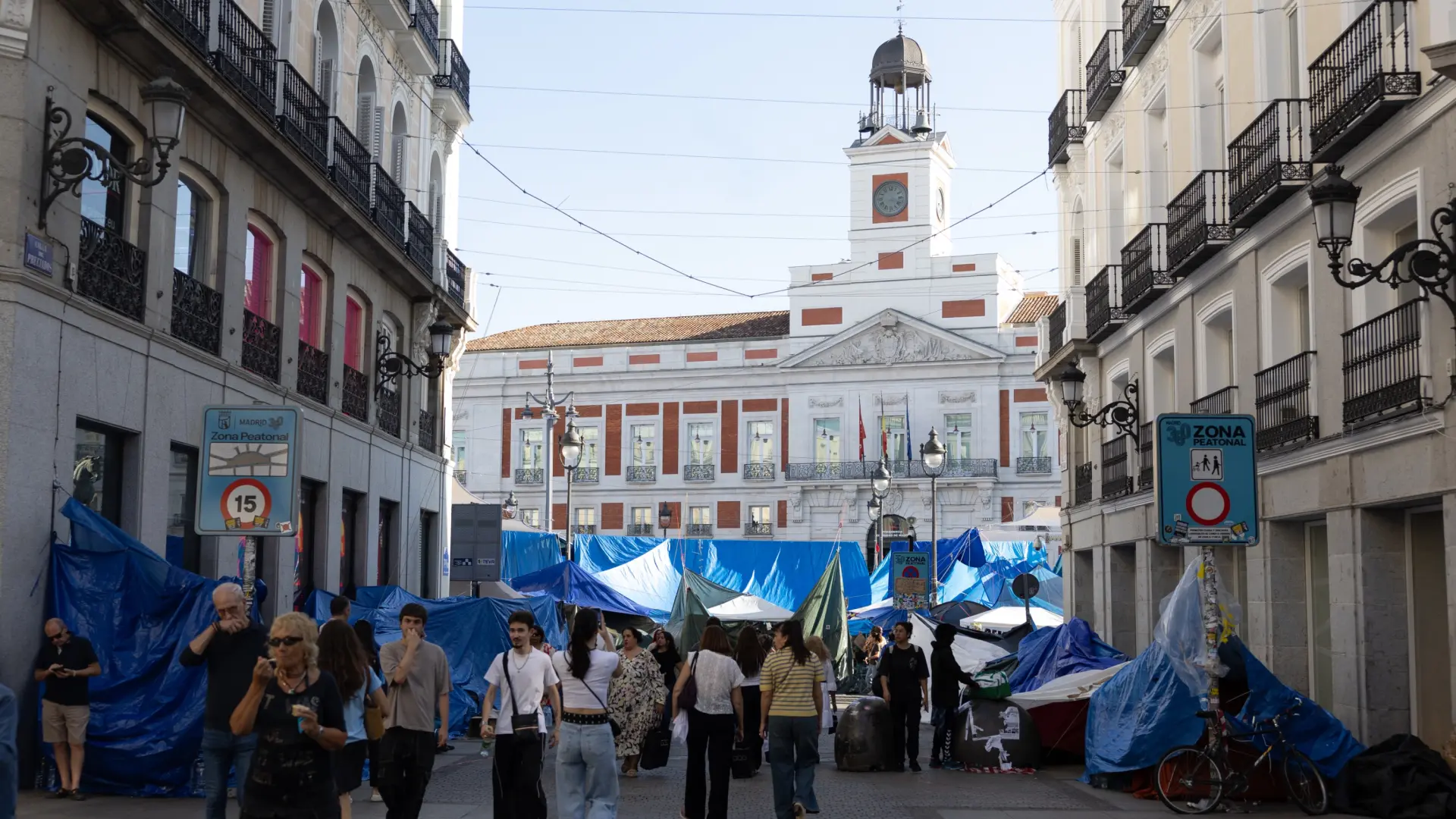 La estación Sol de Madrid cierra por riesgos sanitarios tras acampada prolongada