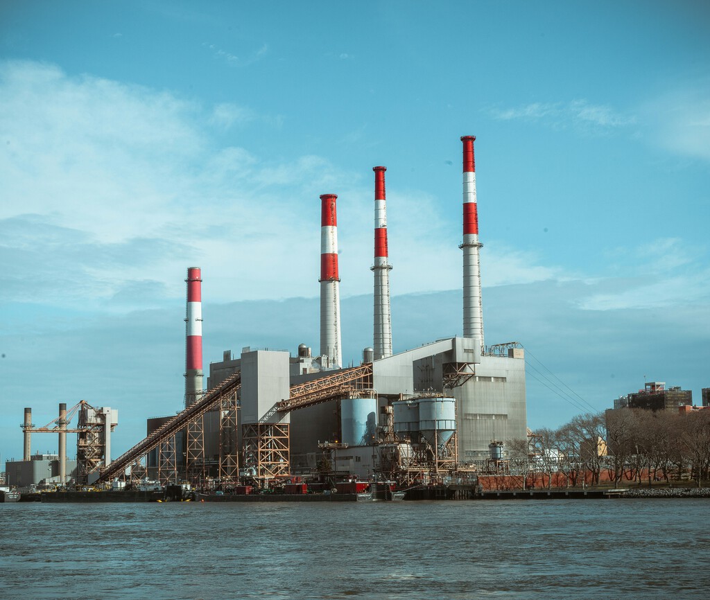Refinerías en Europa y España alcanzan beneficios récord en medio de crisis energética