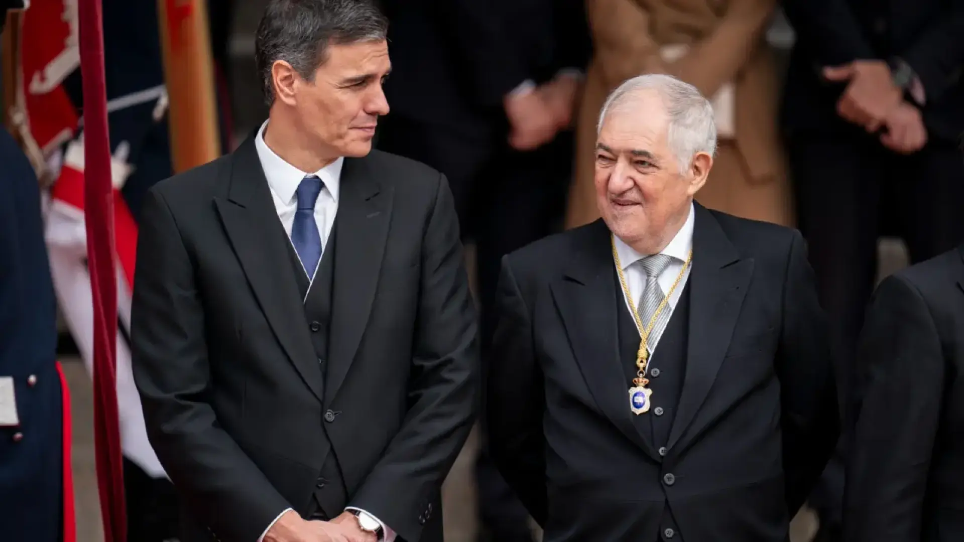 El giro de Conde-Pumpido: el presidente del Constitucional se desmarca por primera vez del Gobierno con la 'ley de nietos'