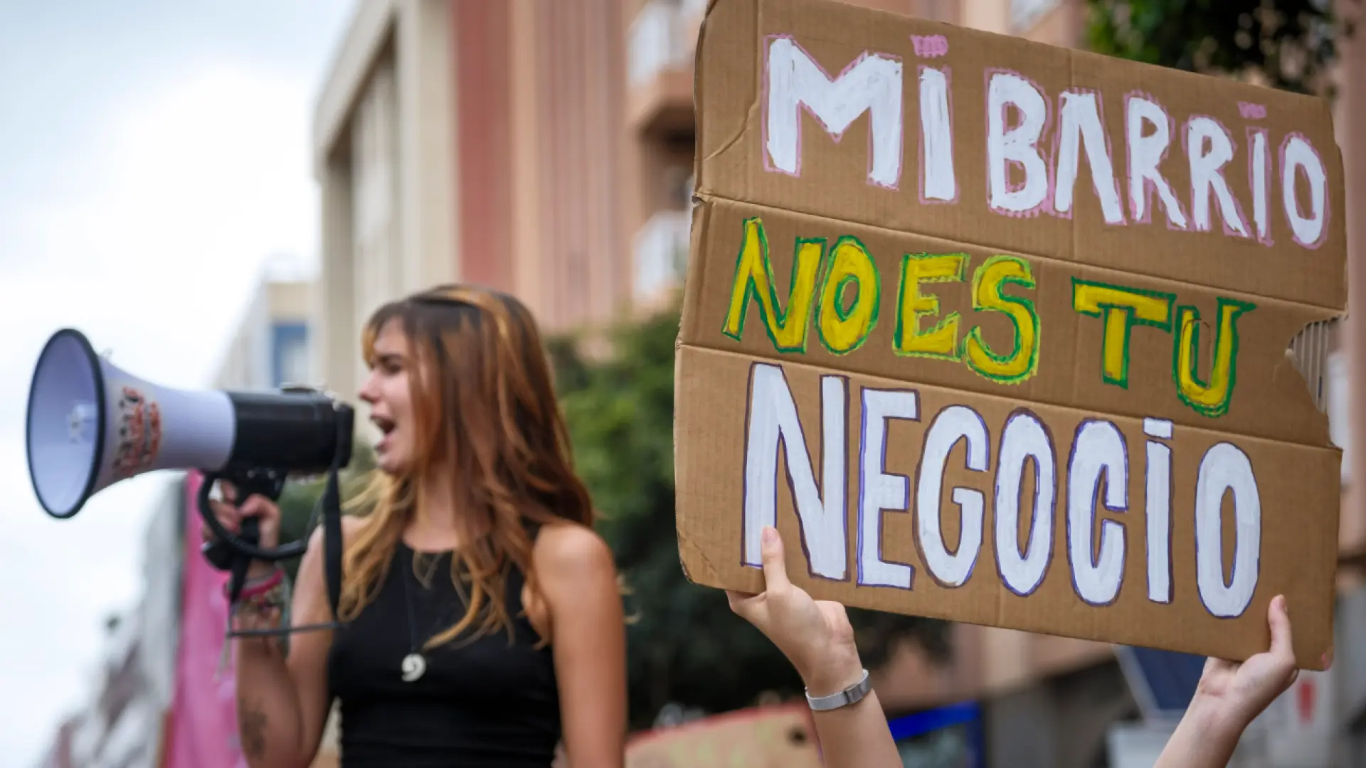 España enfrenta una huelga general histórica el 11 de noviembre en medio de crisis social y política