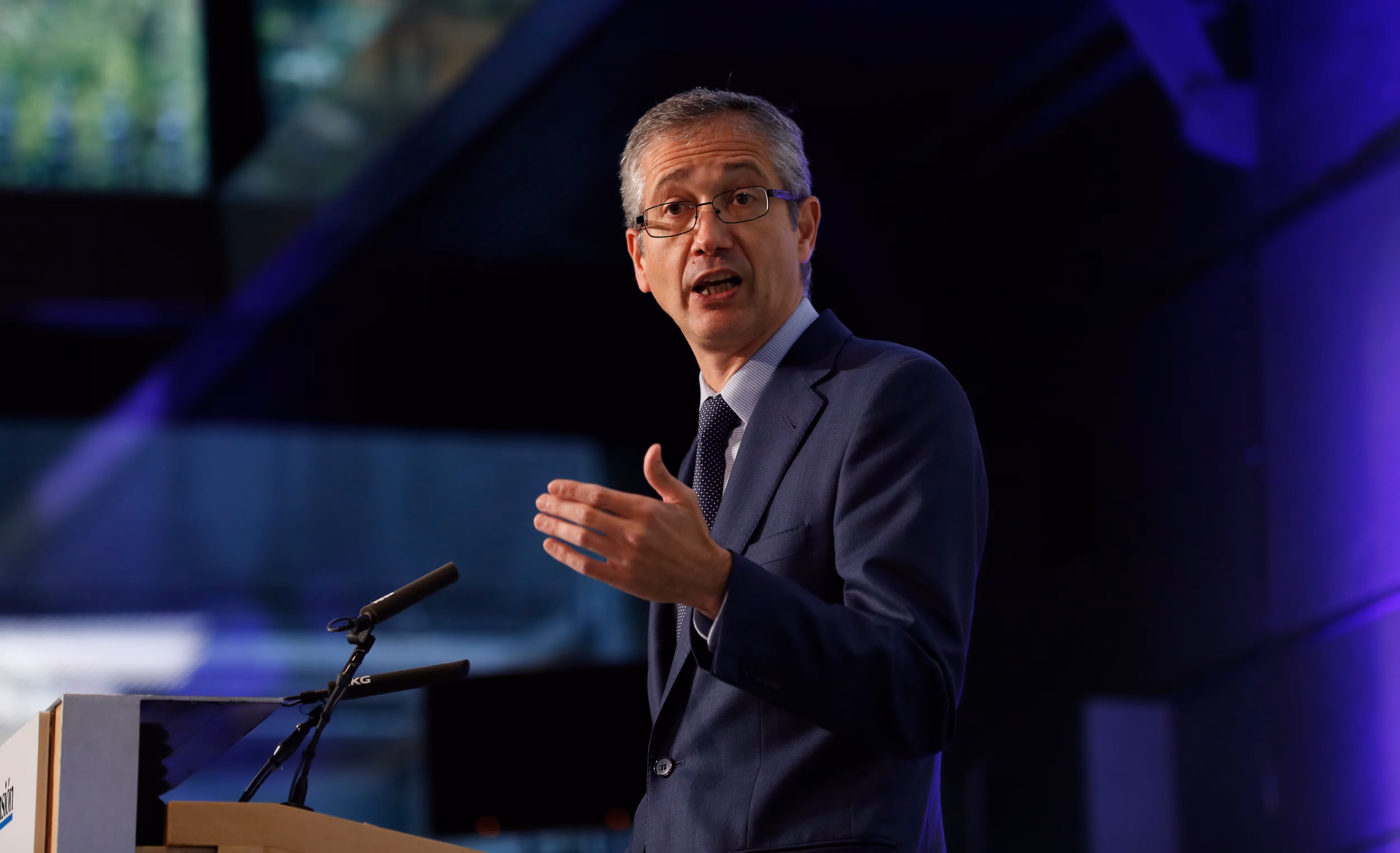 Hernández de Cos busca liderar el BCE en 2026 con apoyo de Francia y Alemania