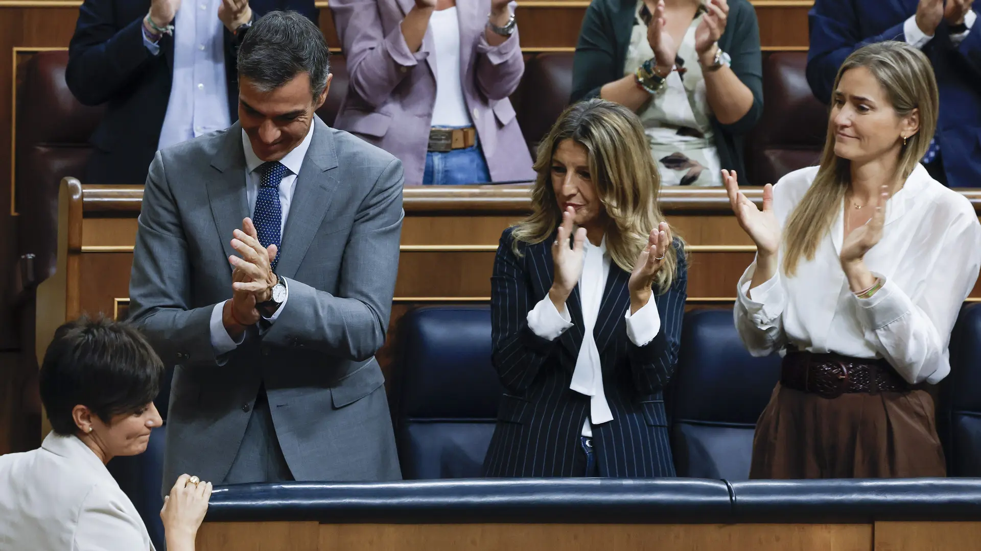 España pospone subida pensiones y sueldos públicos | El Informador
