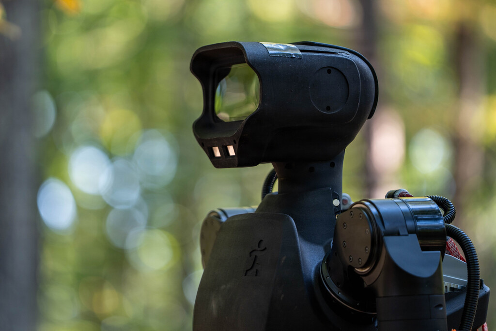Robots militares humanoides como 'Alex' redefinen la defensa | El Informador