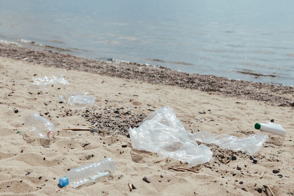 Contaminación en el Mediterráneo: más de 250.000 toneladas de plástico en 2026