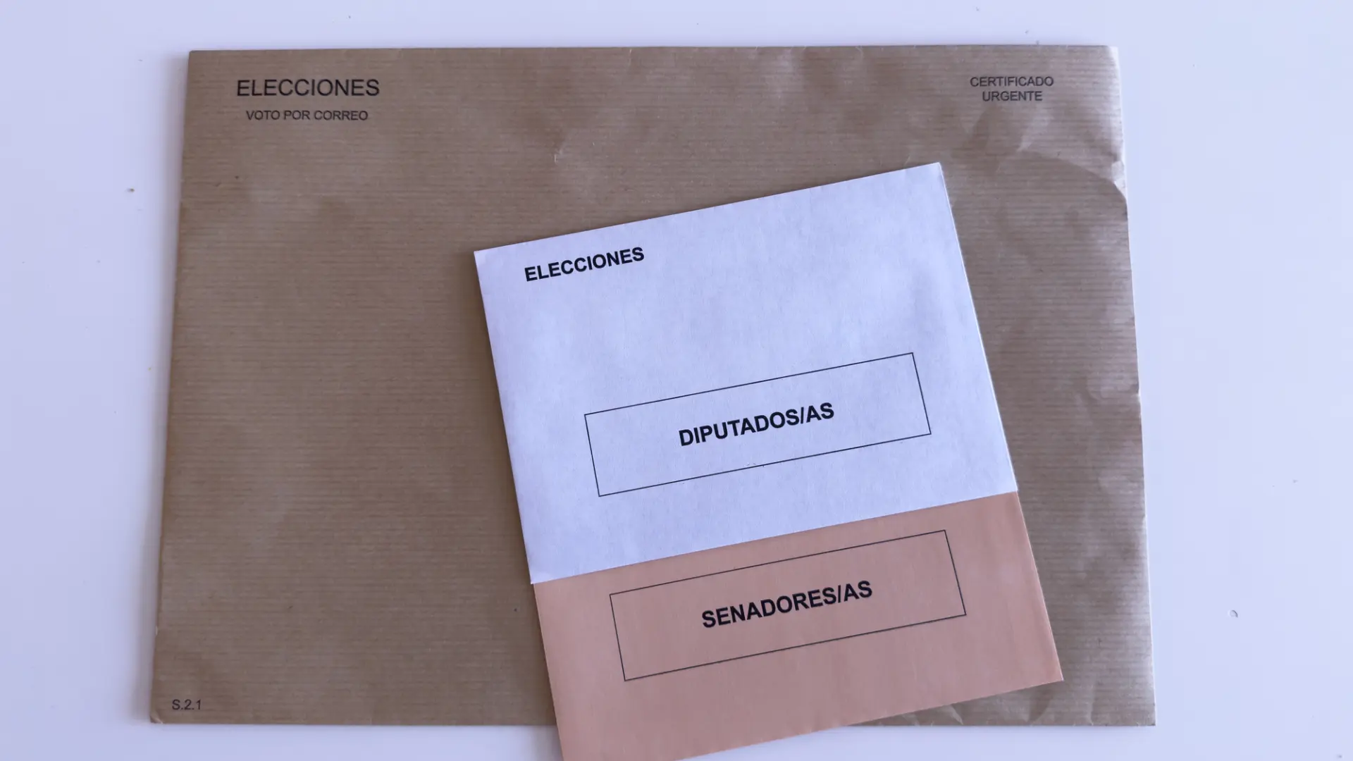 Tribunal Supremo mantiene la suspensión del voto para afectados por la ley de nietos en elecciones 2026