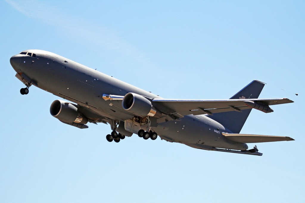 EE.UU. intensifica movilización de aviones cisterna en Europa ante tensiones crecientes