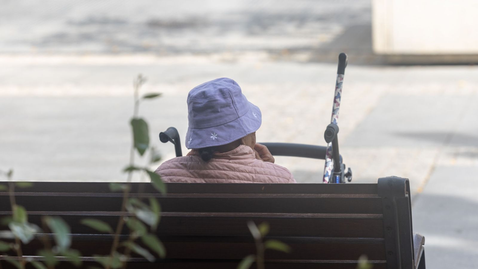 La soledad no deseada en mayores de 60 años en España, un reto social y sanitario en 2026